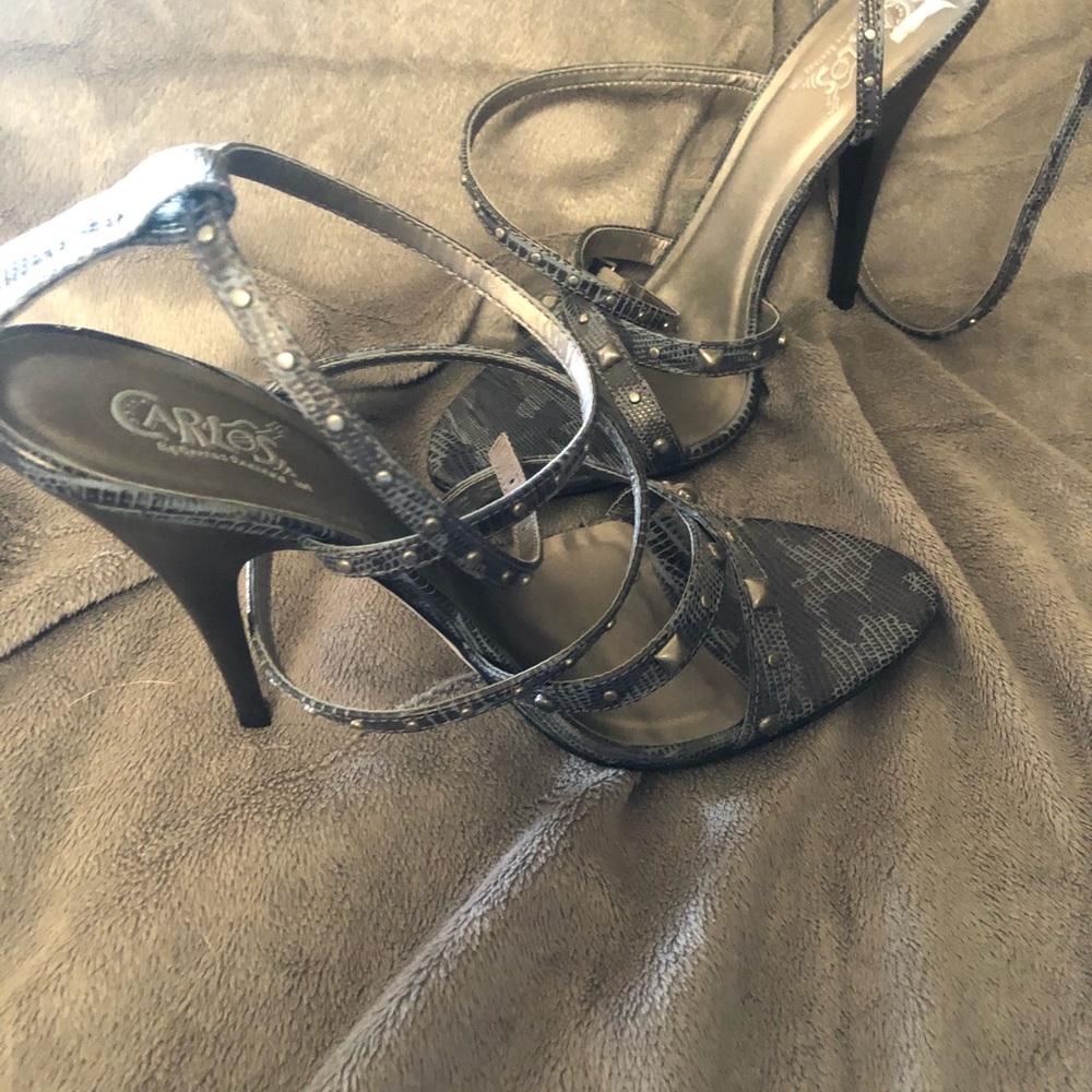 Gray skin sexy strap shoes
